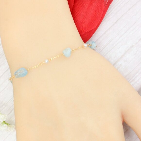 "Trendy Handmade Bracelet – A Thoughtful Gift for Girls & Women | UNVRC1707 - Picture 5 of 10